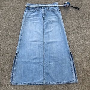 Levi’s long denim jean skirt